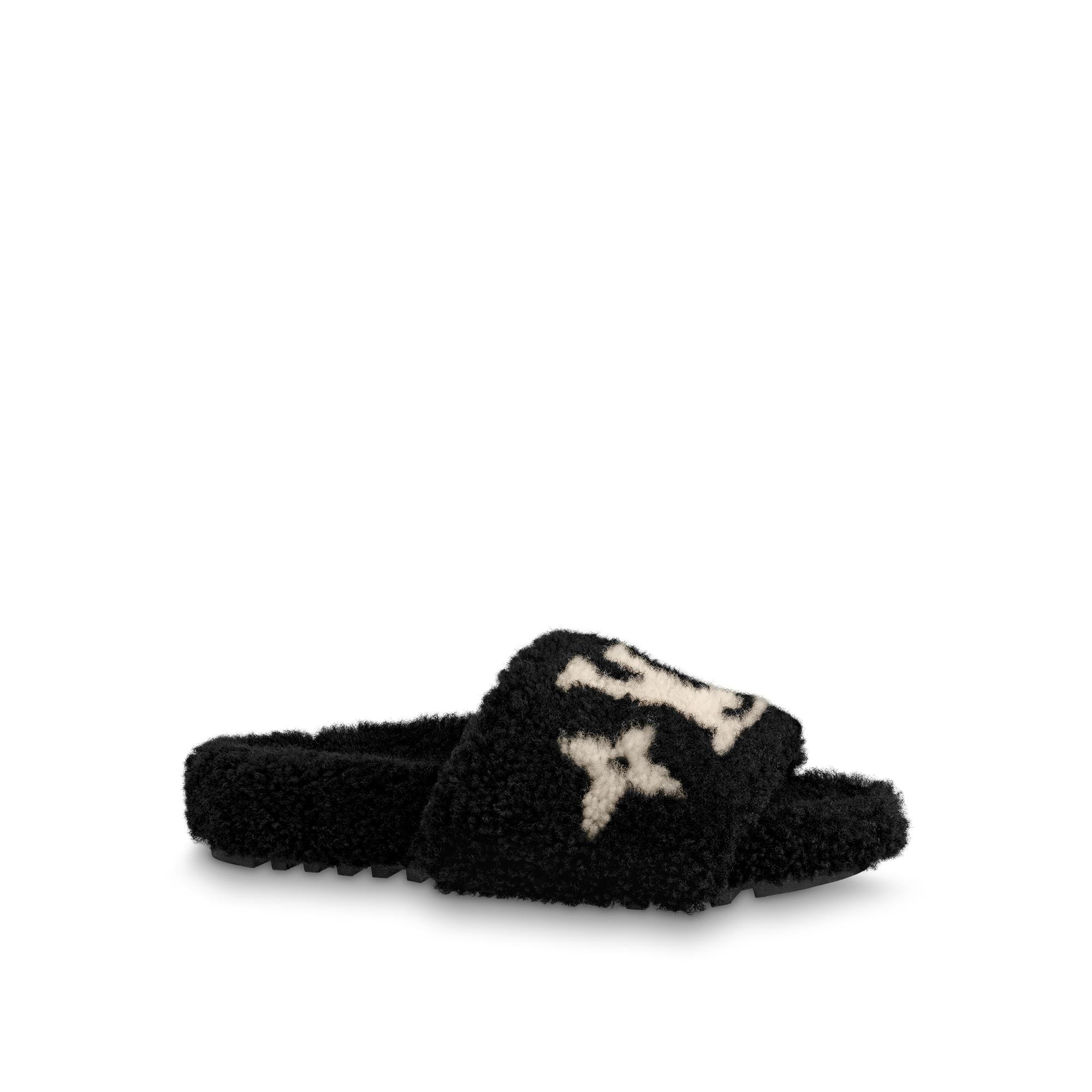 louis vuitton mule slides