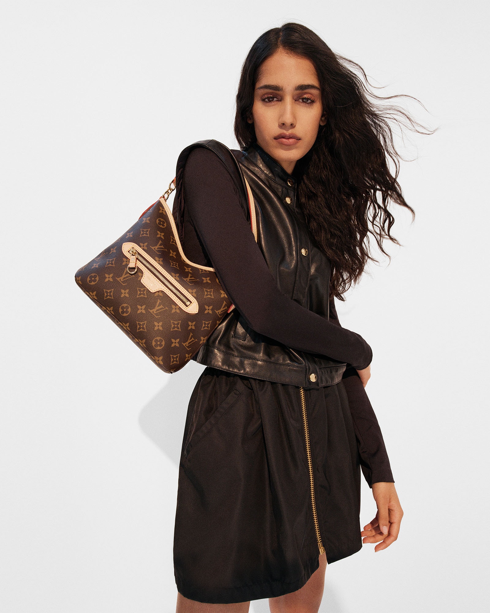 Brown Monogram Signature Handbags | LOUIS VUITTON